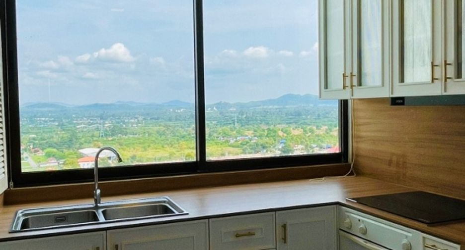 For sale 3 ベッドルーム condo in Sattahip, Chonburi