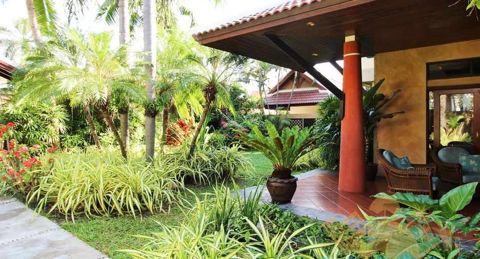 For sale 4 bedrooms house in Bang Lamung, Chonburi