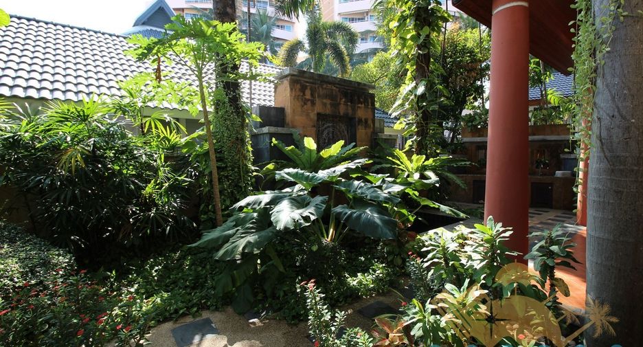 For sale 4 bedrooms house in Bang Lamung, Chonburi