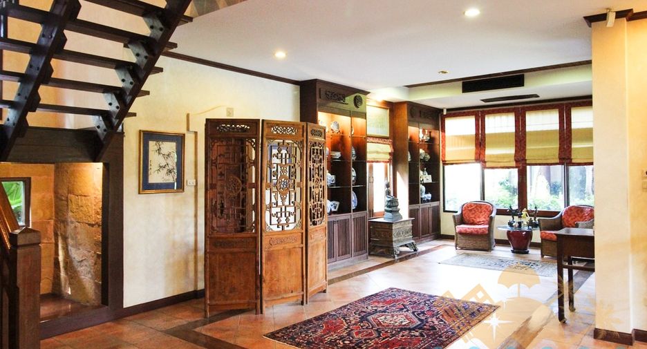 For sale 4 bedrooms house in Bang Lamung, Chonburi