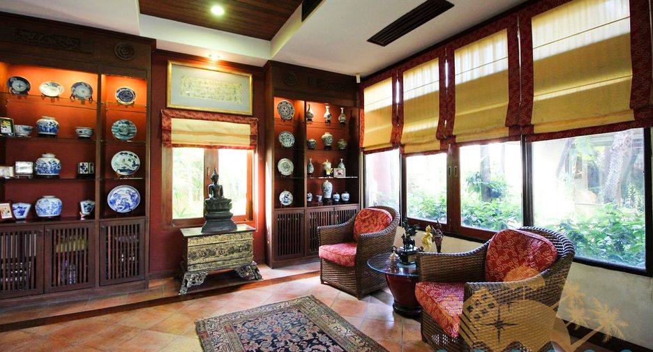 For sale 4 bedrooms house in Bang Lamung, Chonburi