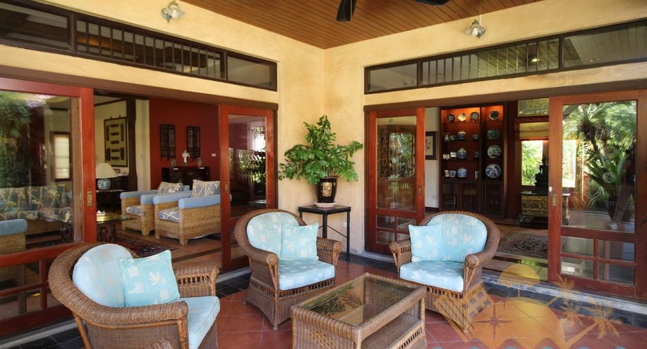 For sale 4 bedrooms house in Bang Lamung, Chonburi