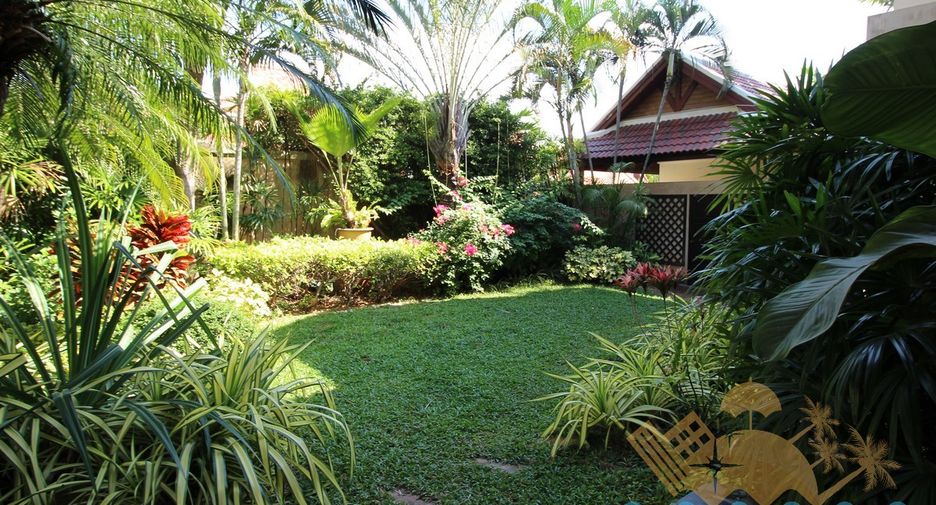 For sale 4 bedrooms house in Bang Lamung, Chonburi