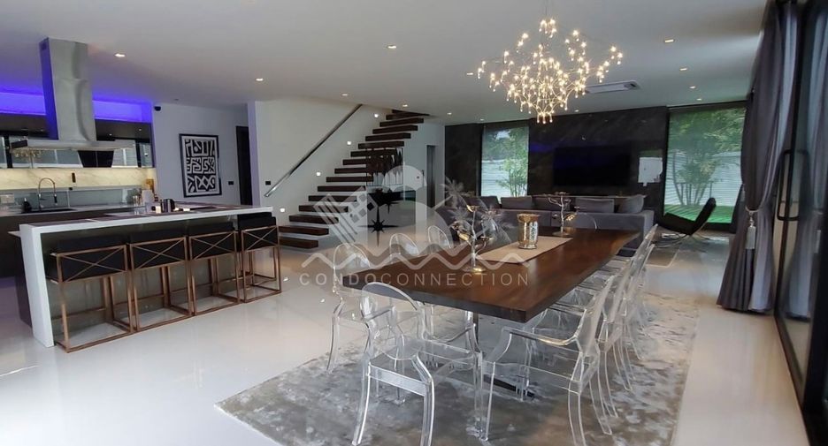 Casa en venta de 6 habitaciones en Bang Lamung, Chonburi