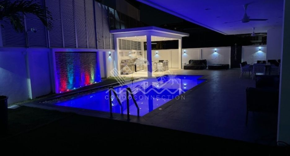 Casa en venta de 6 habitaciones en Bang Lamung, Chonburi