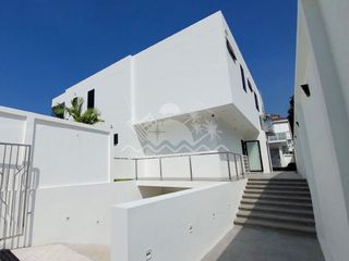 Casa en venta de 6 habitaciones en Bang Lamung, Chonburi