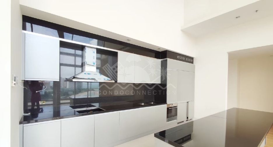 For sale 4 bedrooms condo in Bang Lamung, Chonburi