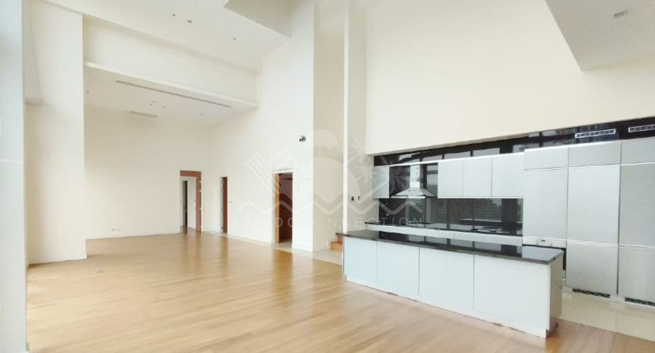 For sale 4 bedrooms condo in Bang Lamung, Chonburi