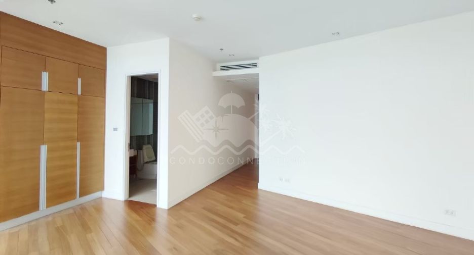 For sale 4 bedrooms condo in Bang Lamung, Chonburi