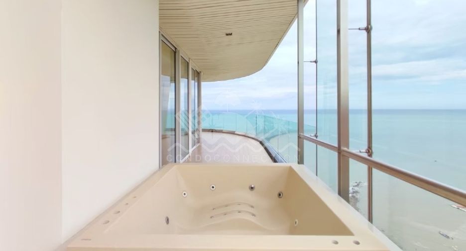 For sale 4 bedrooms condo in Bang Lamung, Chonburi