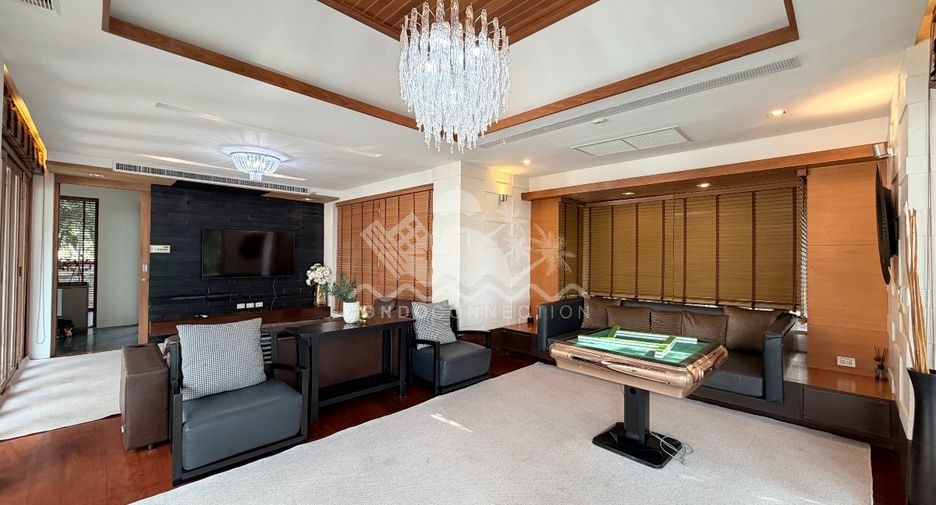 Casa en venta de 5 habitaciones en Bang Lamung, Chonburi