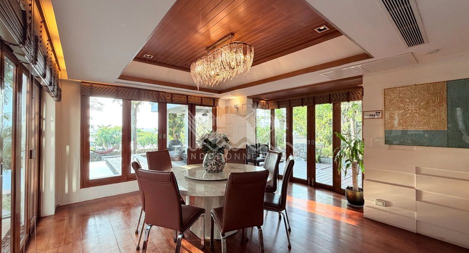 Casa en venta de 5 habitaciones en Bang Lamung, Chonburi