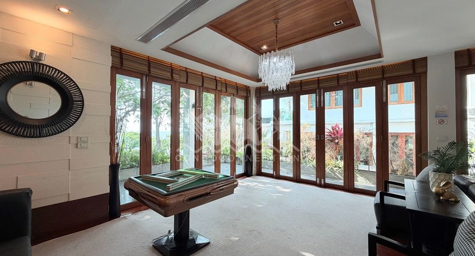 Casa en venta de 5 habitaciones en Bang Lamung, Chonburi