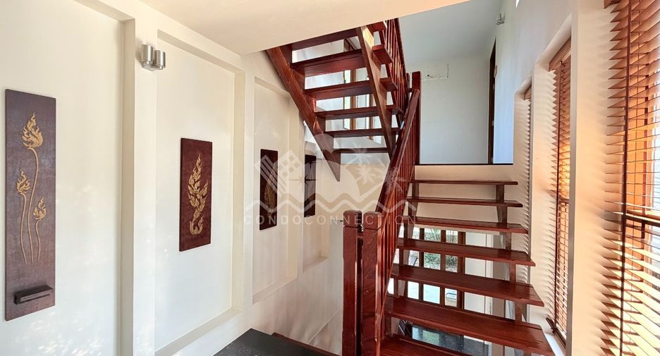 Casa en venta de 5 habitaciones en Bang Lamung, Chonburi