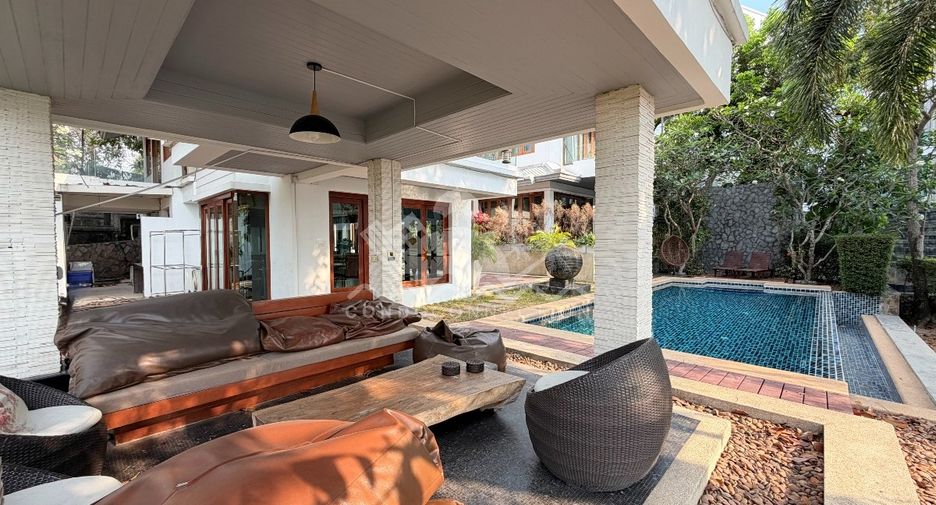 Casa en venta de 5 habitaciones en Bang Lamung, Chonburi