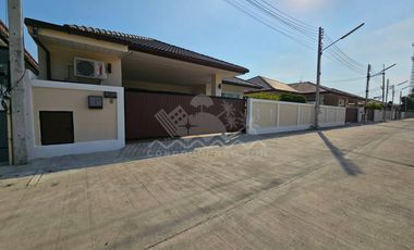 For sale and for rent 3 bedrooms house in Bang Lamung, Chonburi