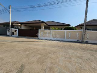 Haus zum Kauf und zur Miete mit 3 Zimmer in Bang Lamung, Chonburi