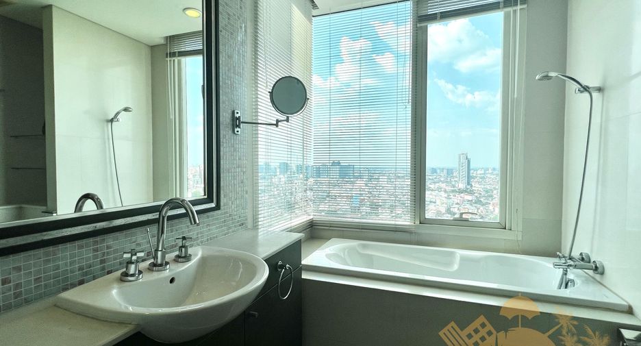 For sale and for rent 3 bedrooms condo in Bang Kho Laem, Bangkok