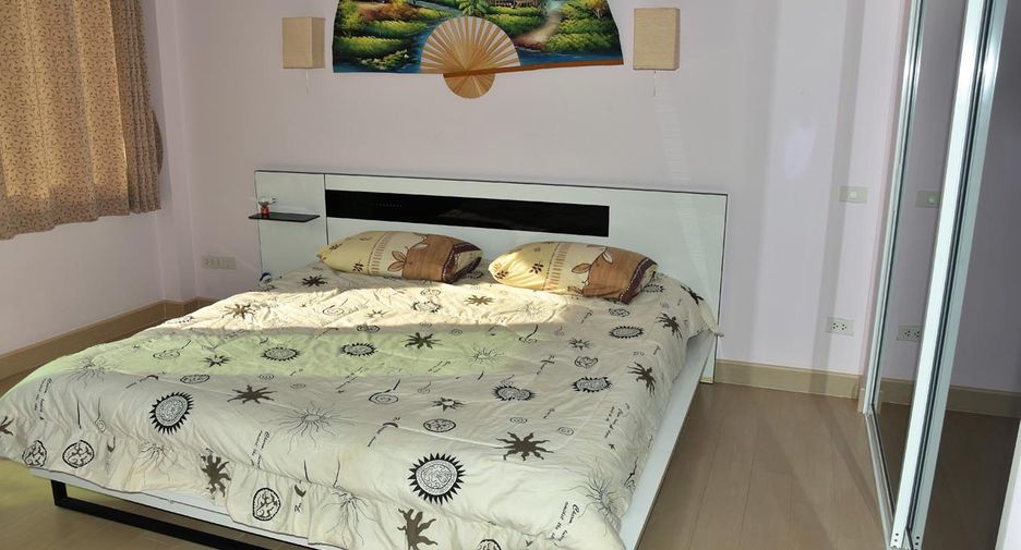 For sale 6 ベッドルーム house in Bang Lamung, Chonburi