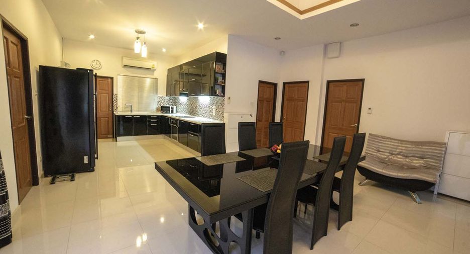 Haus zum Kauf mit 3 Zimmer in Bang Lamung, Chonburi