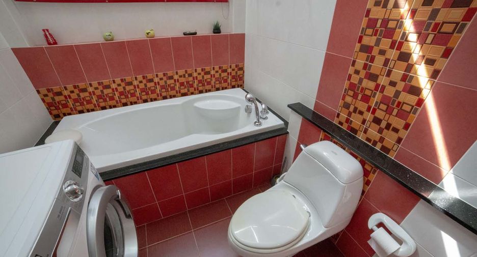 Haus zum Kauf mit 3 Zimmer in Bang Lamung, Chonburi