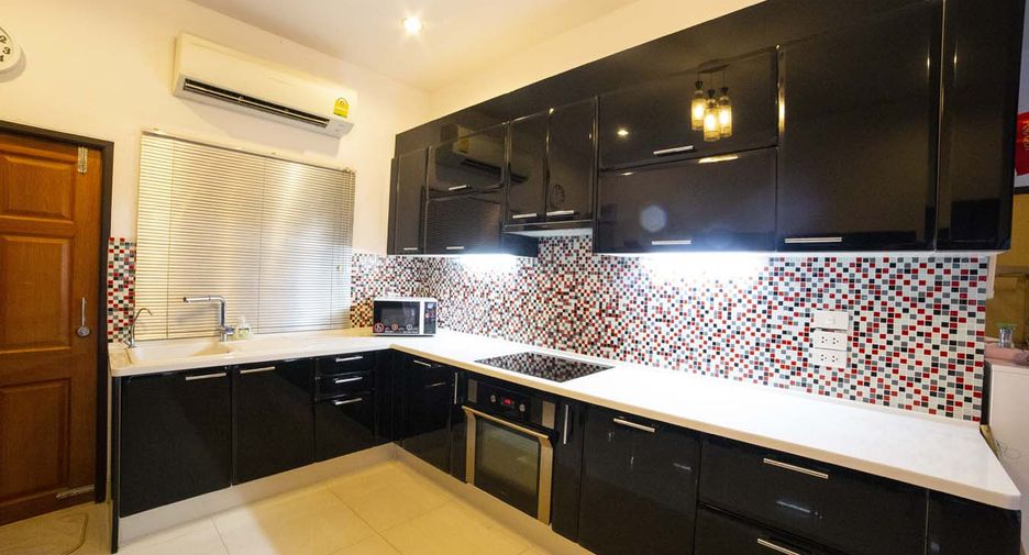 Haus zum Kauf mit 3 Zimmer in Bang Lamung, Chonburi
