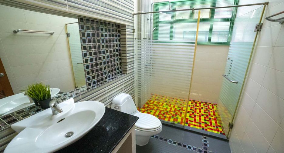 Haus zum Kauf mit 3 Zimmer in Bang Lamung, Chonburi