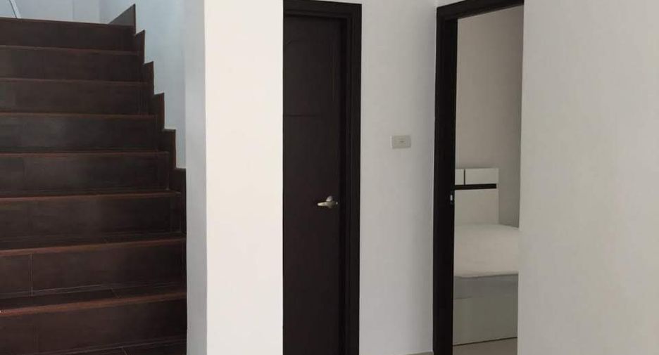 Casa en venta de 4 habitaciones en Bang Lamung, Chonburi