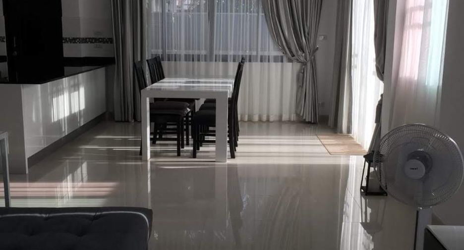 Casa en venta de 4 habitaciones en Bang Lamung, Chonburi