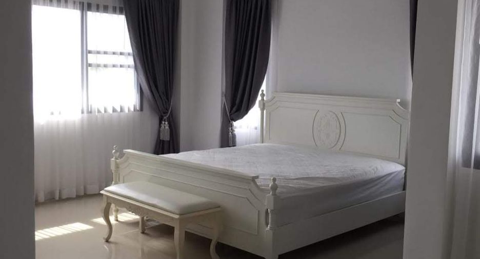 Casa en venta de 4 habitaciones en Bang Lamung, Chonburi