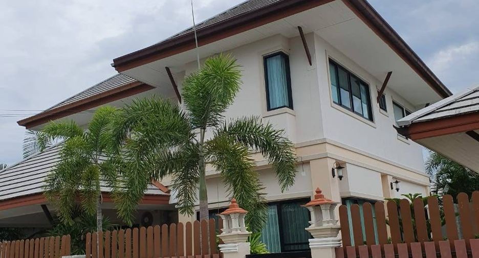 Casa en venta de 4 habitaciones en Bang Lamung, Chonburi