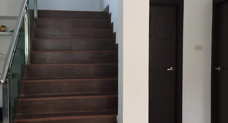 Casa en venta de 4 habitaciones en Bang Lamung, Chonburi