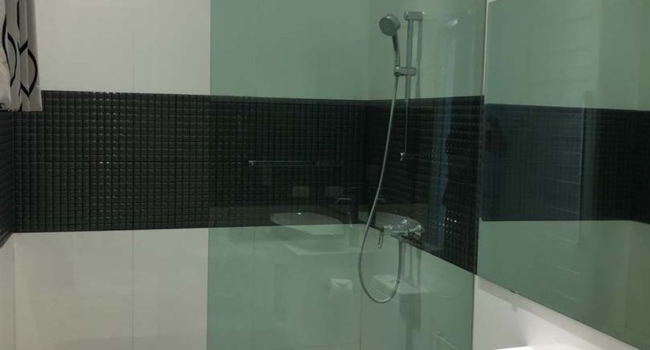 À vendre 5 chambres maison à Bang Lamung, Chonburi