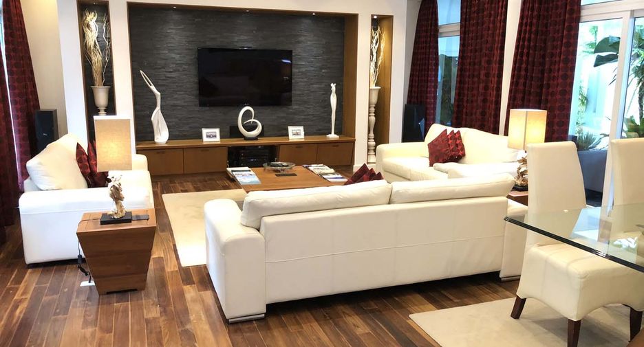 À vendre 5 chambres maison à Bang Lamung, Chonburi