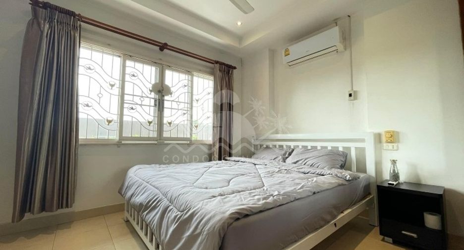 À vendre et à louer 5 chambres maison à Bang Lamung, Chonburi