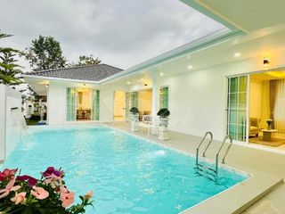 Casa en venta de 5 habitaciones en Bang Lamung, Chonburi