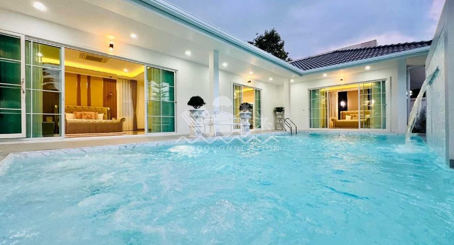 Casa en venta de 5 habitaciones en Bang Lamung, Chonburi