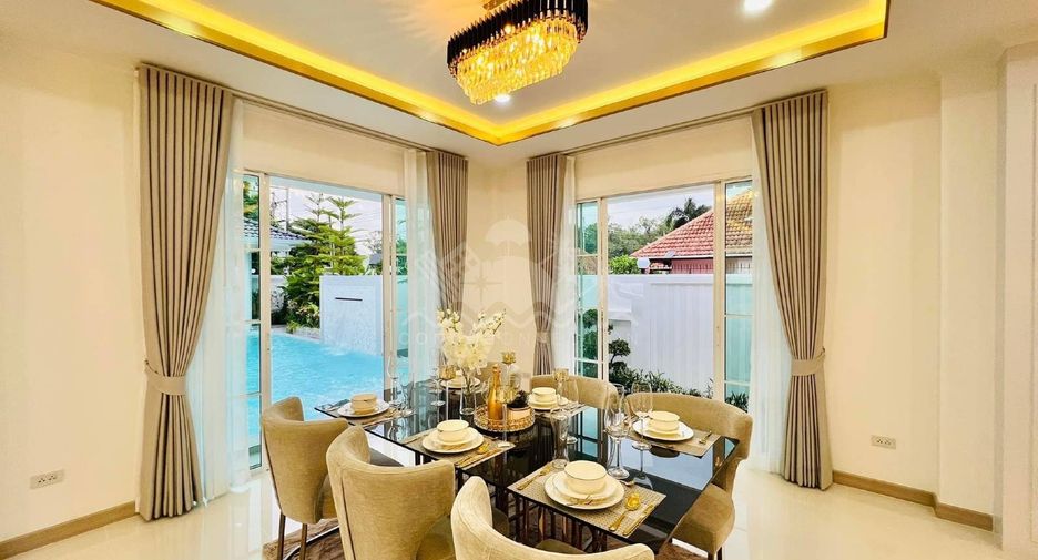 Casa en venta de 5 habitaciones en Bang Lamung, Chonburi