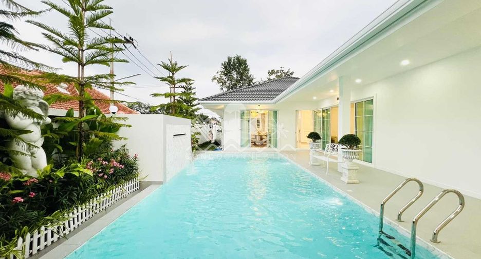 Casa en venta de 5 habitaciones en Bang Lamung, Chonburi