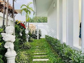 Casa en venta de 5 habitaciones en Bang Lamung, Chonburi
