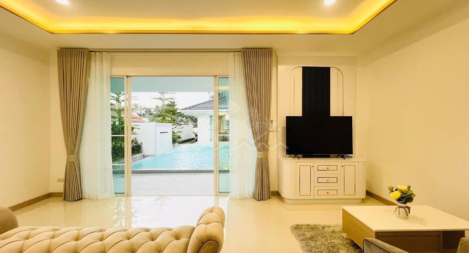 Casa en venta de 5 habitaciones en Bang Lamung, Chonburi