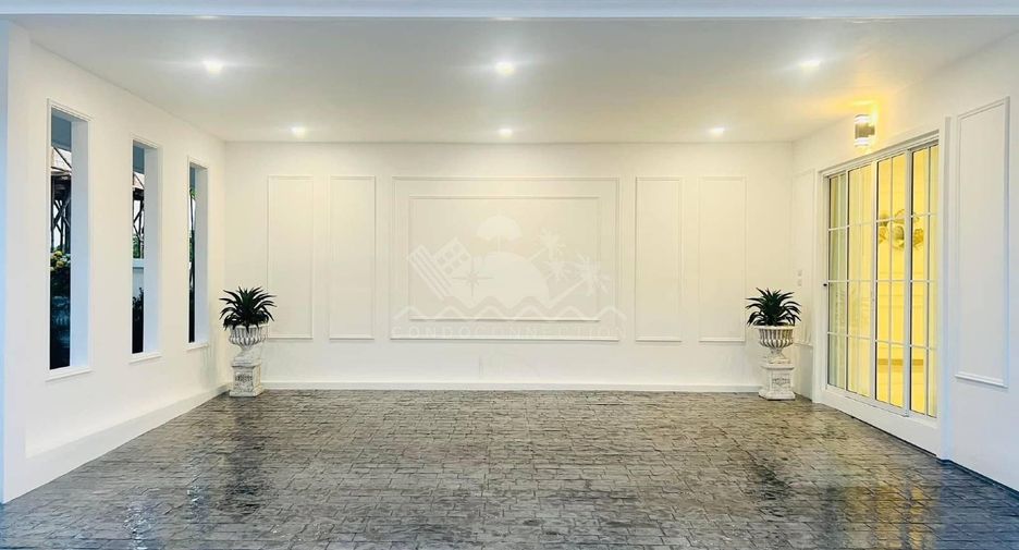 Casa en venta de 5 habitaciones en Bang Lamung, Chonburi