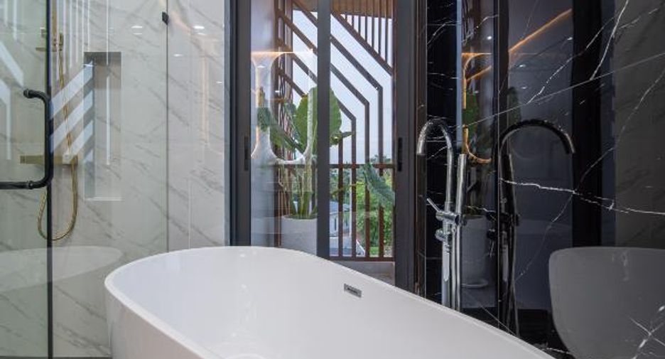 À vendre 5 chambres maison à Bang Lamung, Chonburi