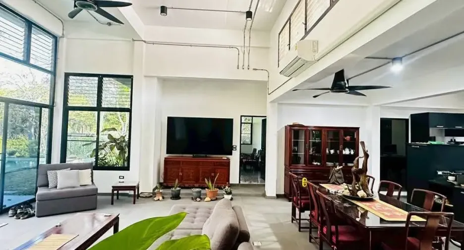 For sale 4 bedrooms villa in Sattahip, Chonburi