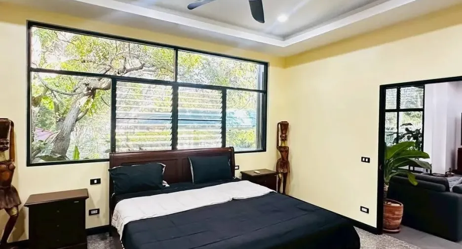 For sale 4 bedrooms villa in Sattahip, Chonburi