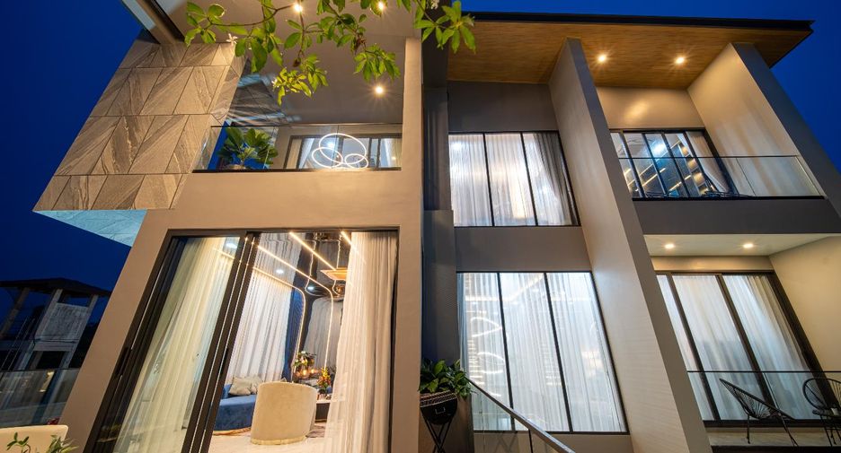 À vendre 5 chambres maison à Bang Lamung, Chonburi