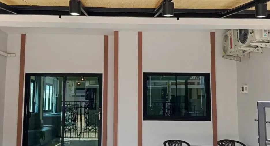 出租 2 卧室 联排别墅 在 Bang Lamung, Chon Buri