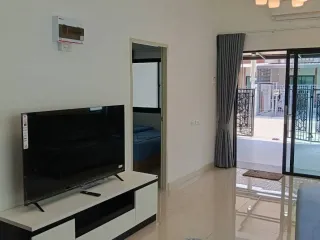 Reihenhaus zur Miete mit 2 Zimmer in Bang Lamung, Chonburi