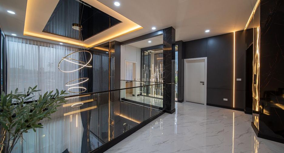 À vendre 5 chambres maison à Bang Lamung, Chonburi