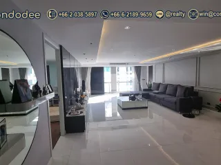 À vendre 3 chambres condo à Watthana, Bangkok